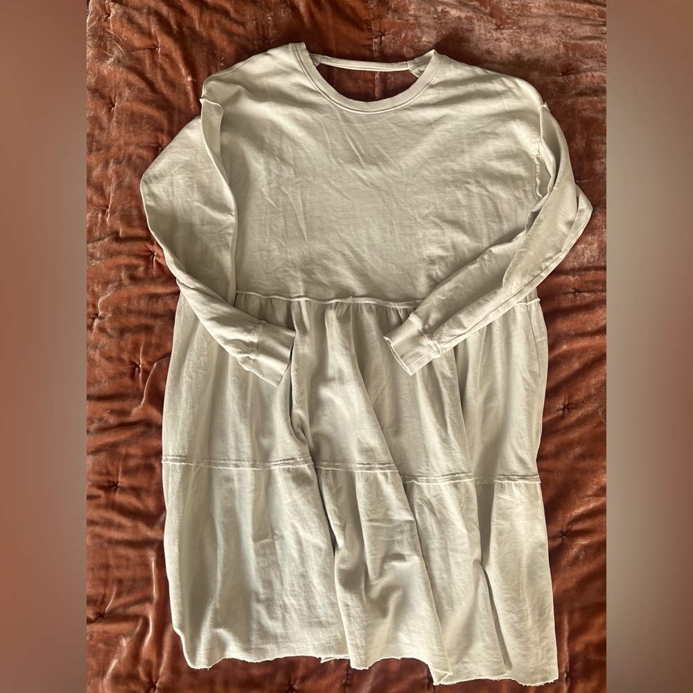 Easel Ruffle Sweatshirt Dress